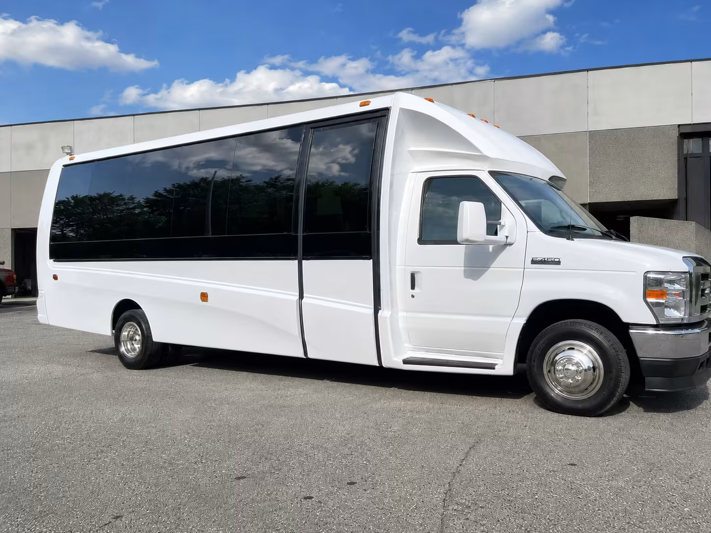 corona 15 passenger minibus rental