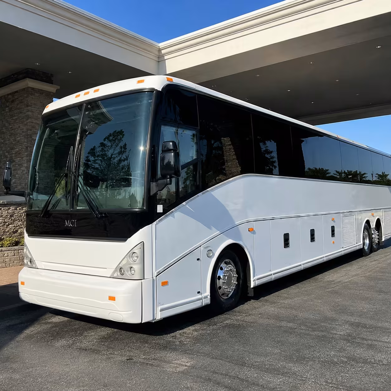 corona bus rentals for john wayne and long beach airports